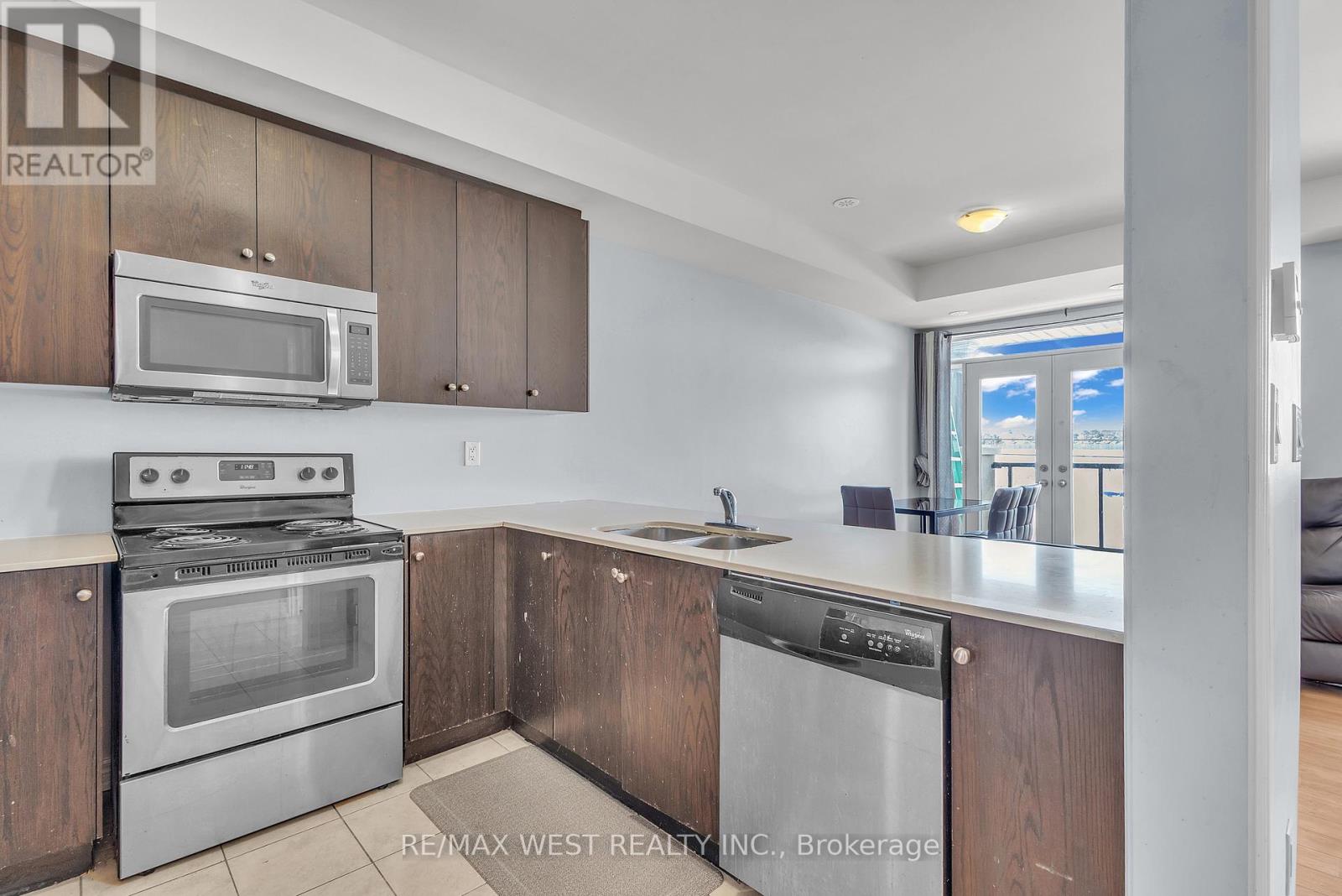 9 - 9601 Jane Street, Vaughan, Ontario  L6A 4G5 - Photo 7 - N13166190
