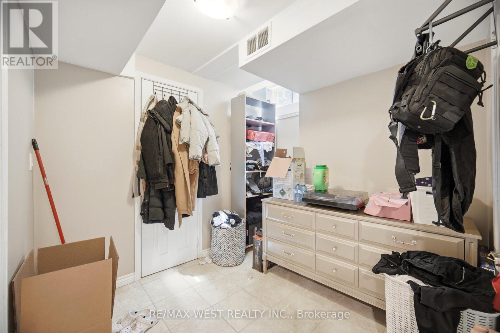 Basement - 6409 Torre Drive, Mississauga, Ontario  L5V 2S5 - Photo 10 - W13099992