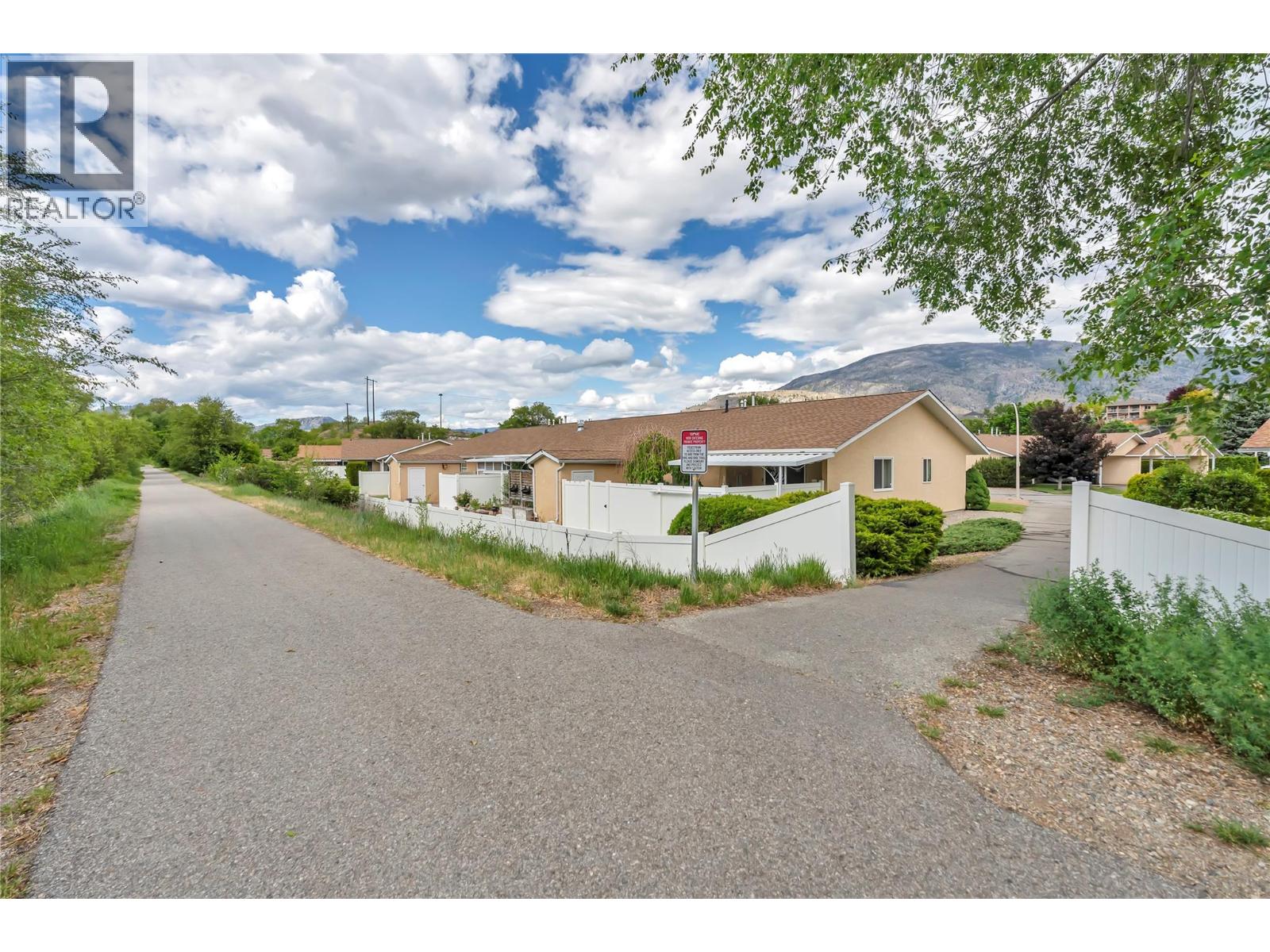145 Redwing Place Unit# 8, Oliver, British Columbia  V0H 1T4 - Photo 37 - 10388137