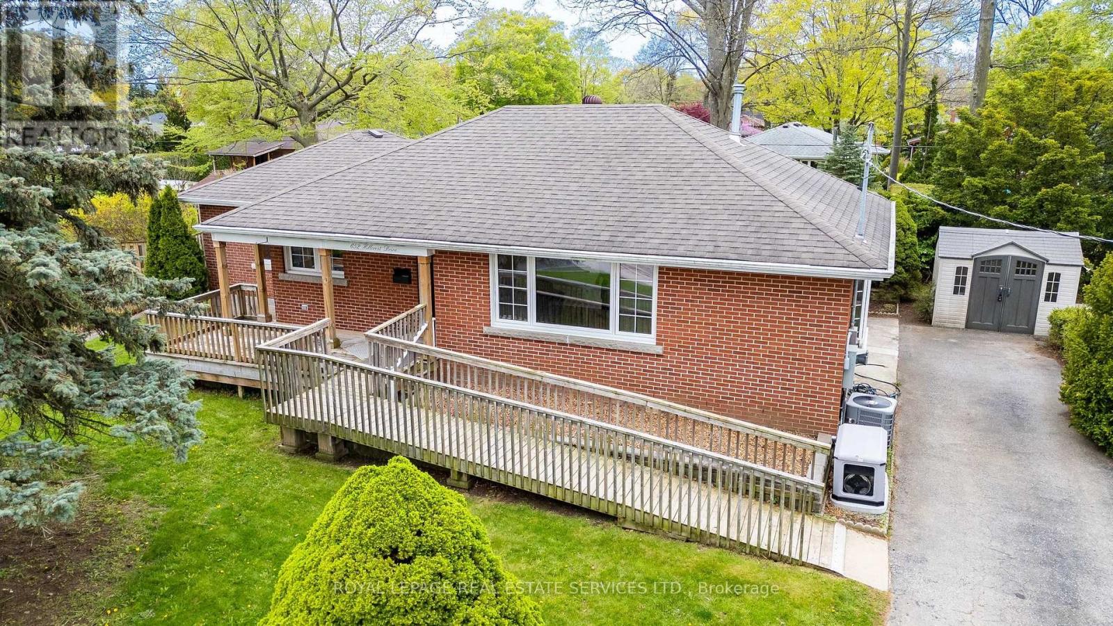 652 HILLCREST DRIVE, Burlington, Ontario