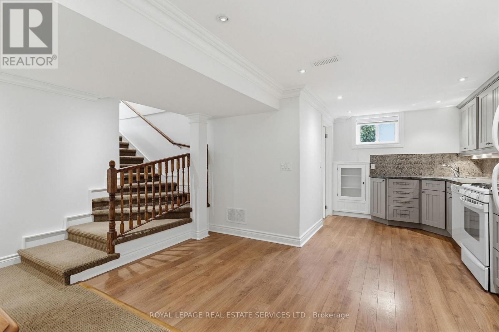 652 Hillcrest Drive, Burlington, Ontario  L7R 3A7 - Photo 19 - W13166256