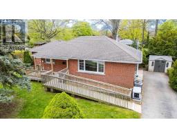652 HILLCREST DRIVE, Burlington, Ontario