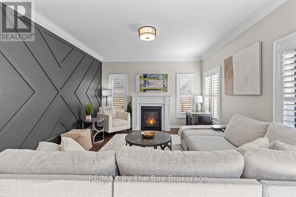6 Academy Avenue, Wasaga Beach, Ontario  L9Z 0G9 - Photo 14 - S13127424