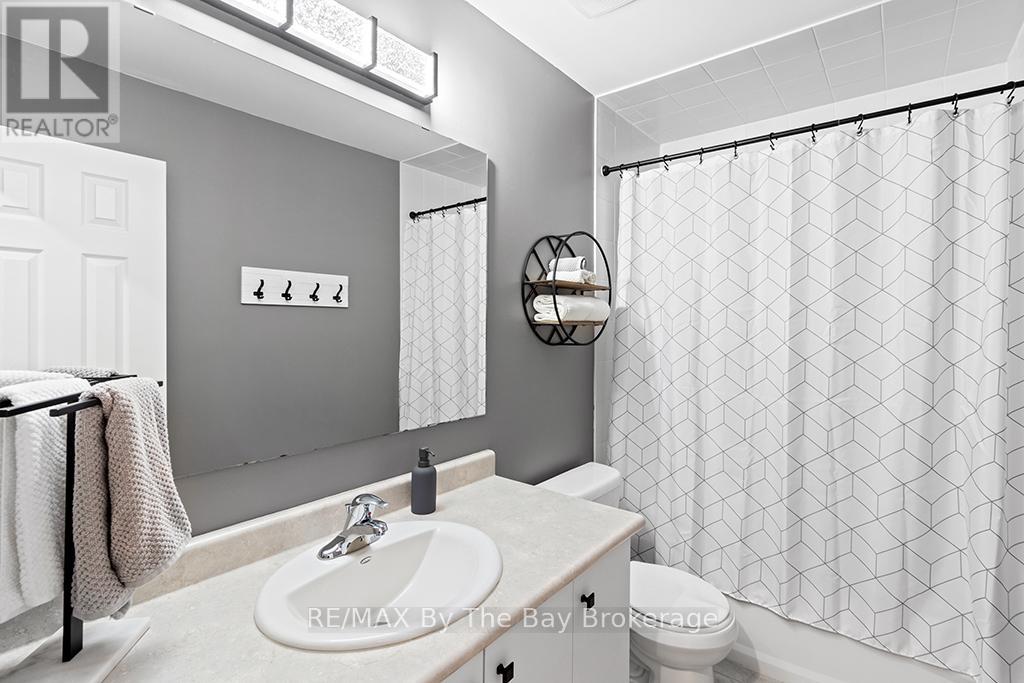6 Academy Avenue, Wasaga Beach, Ontario  L9Z 0G9 - Photo 24 - S13127424