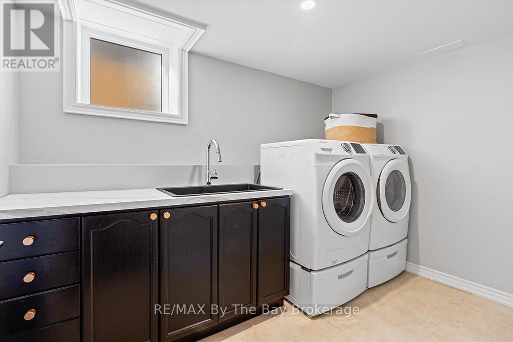 6 Academy Avenue, Wasaga Beach, Ontario  L9Z 0G9 - Photo 28 - S13127424