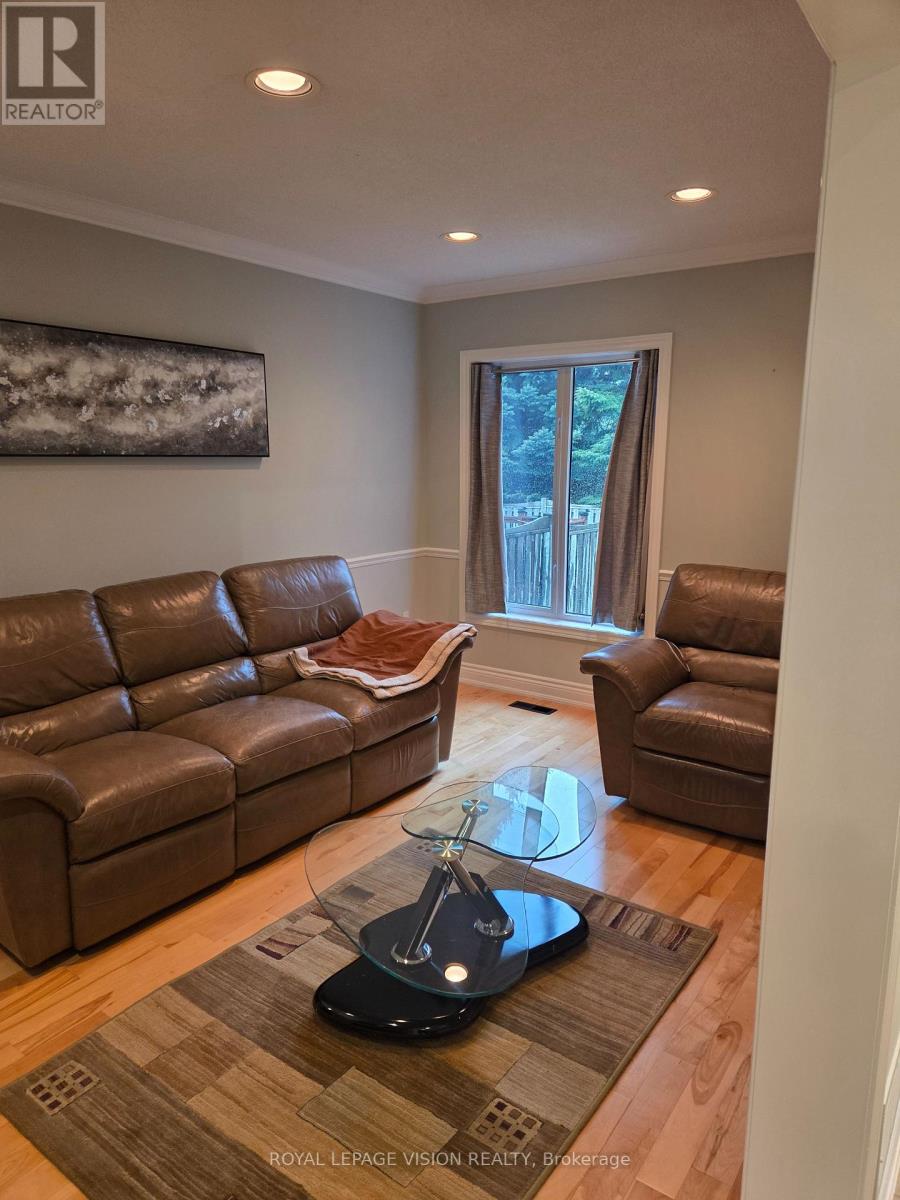 91 Princeton Gate, Vaughan, Ontario  L6A 2S7 - Photo 3 - N13165976