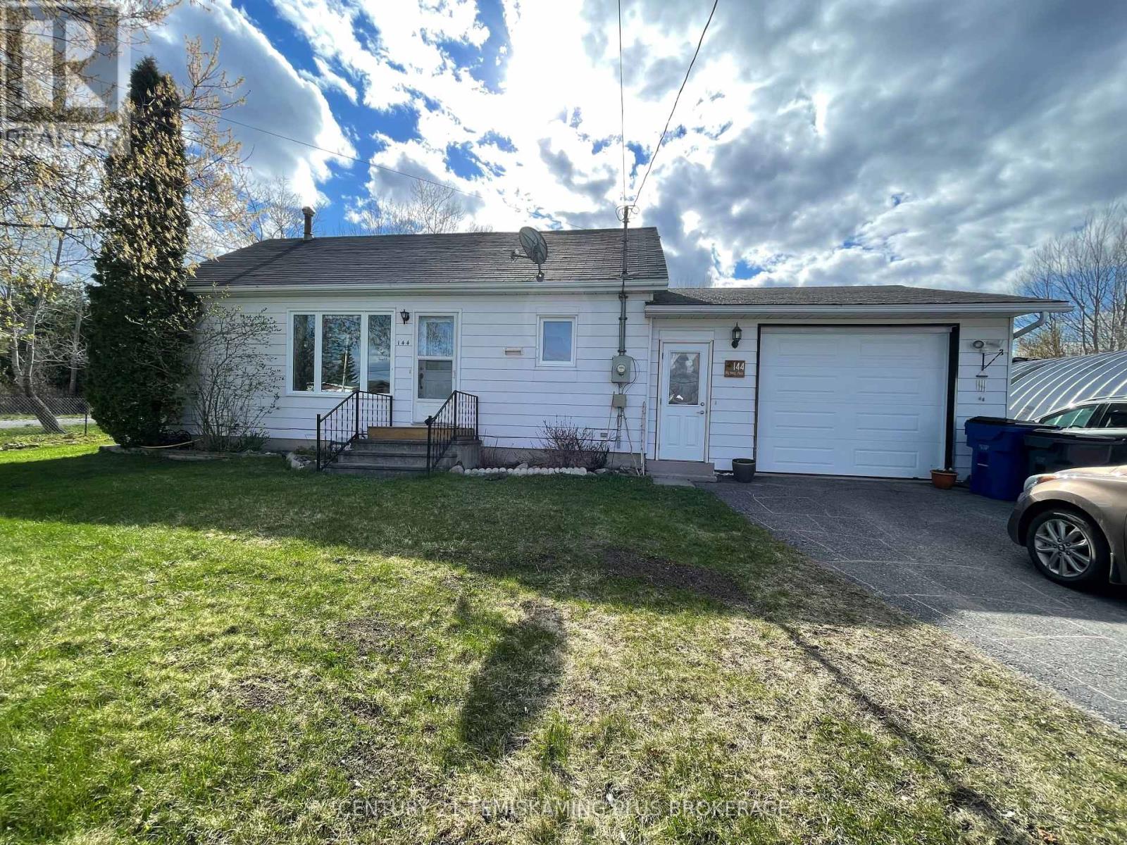 144 RORKE AVENUE, Temiskaming Shores, Ontario