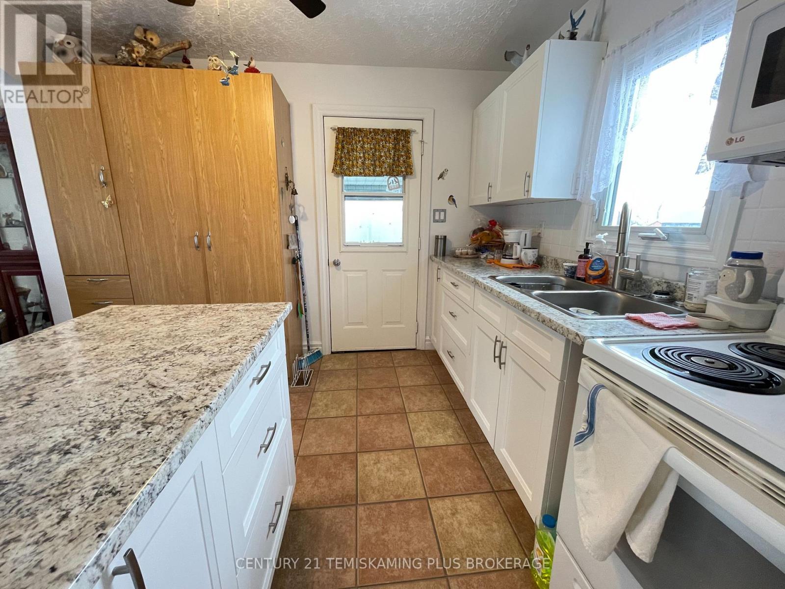 144 Rorke Avenue, Temiskaming Shores, Ontario  P0J 1K0 - Photo 7 - T13026804