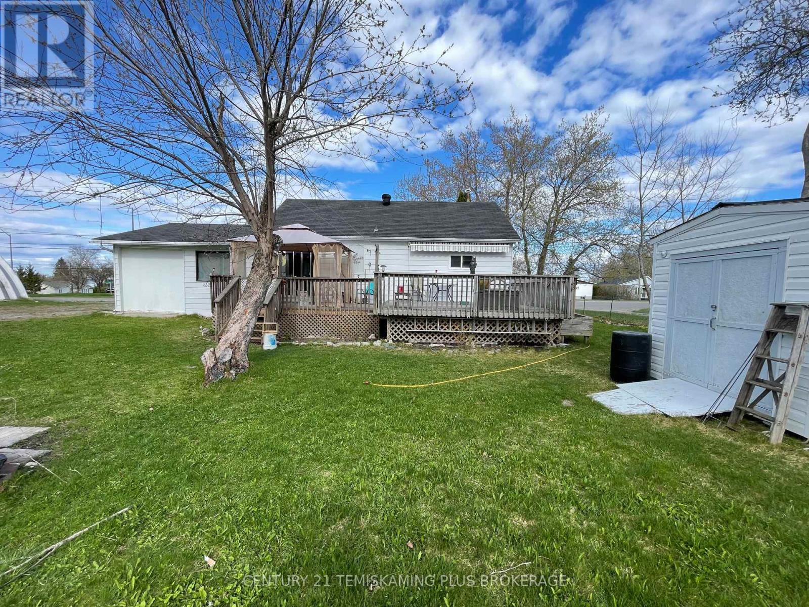 144 Rorke Avenue, Temiskaming Shores, Ontario  P0J 1K0 - Photo 4 - T13026804