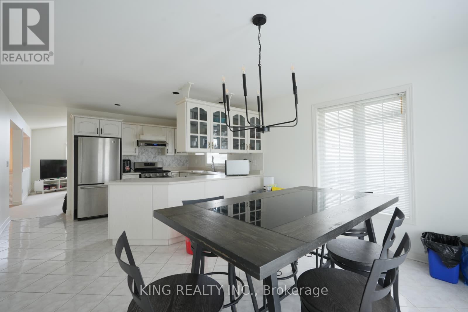 120 Redwood Court, Welland, Ontario  L3C 7C4 - Photo 6 - X13117912