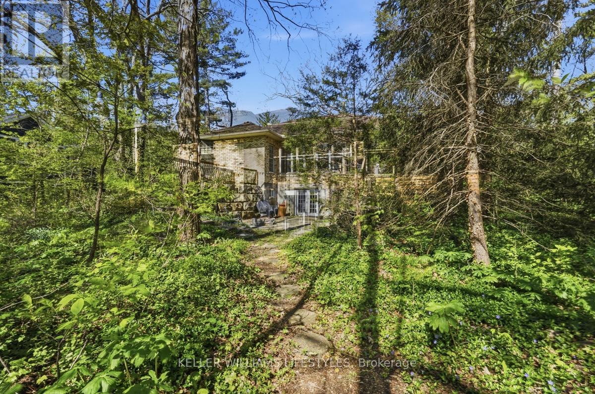10240 Woodpark Court, Lambton Shores (Grand Bend), Ontario  N0M 1T0 - Photo 46 - X13152888