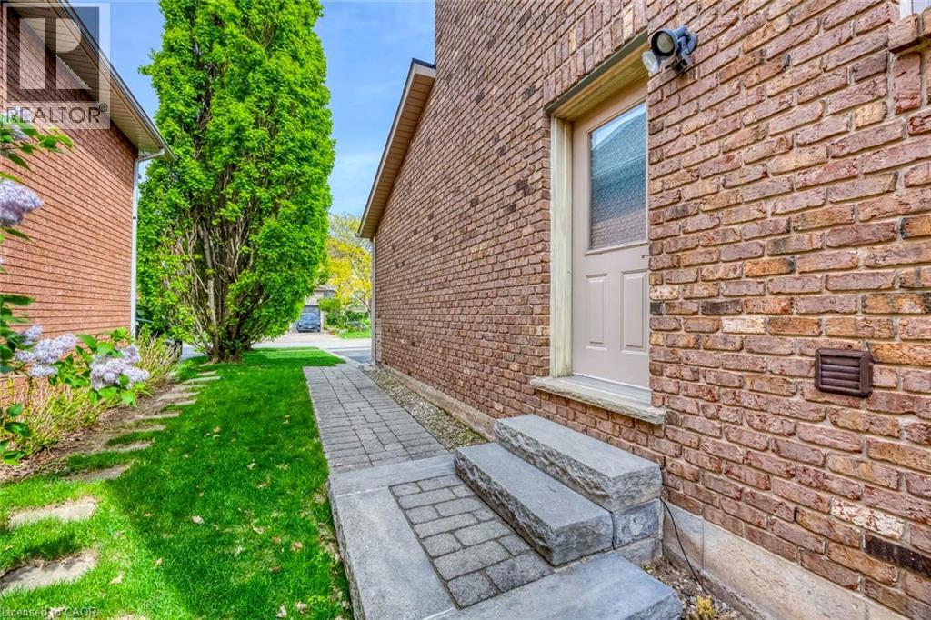 2108 Arbourview Drive, Oakville, Ontario  L6M 3P3 - Photo 45 - 40830742