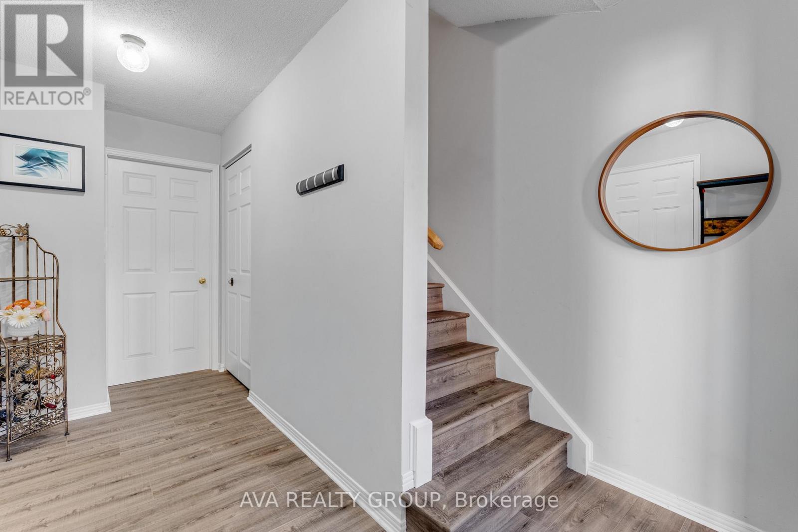 7 - 106 Stratas Court N, Ottawa, Ontario  K2L 3K4 - Photo 3 - X13166314
