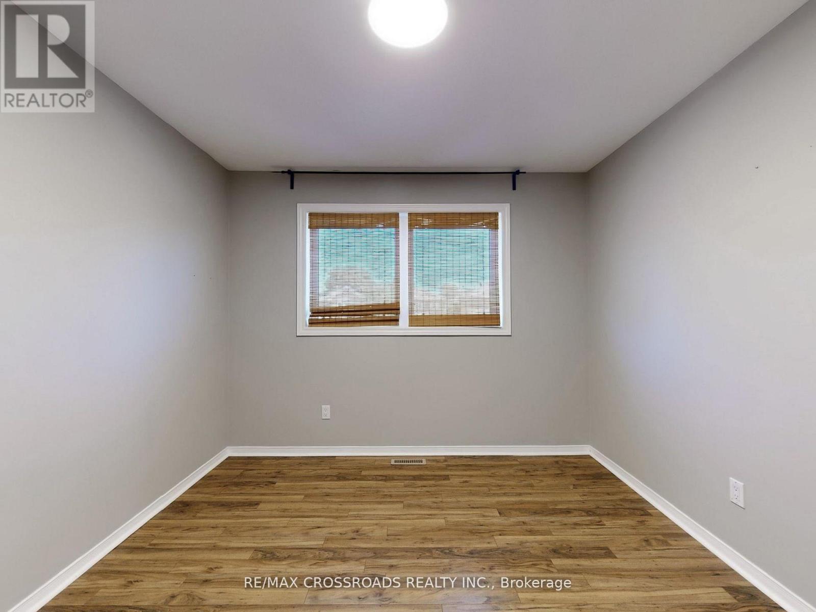 35 Forest Grove Drive, Whitby, Ontario  L1R 2A6 - Photo 10 - E13166354