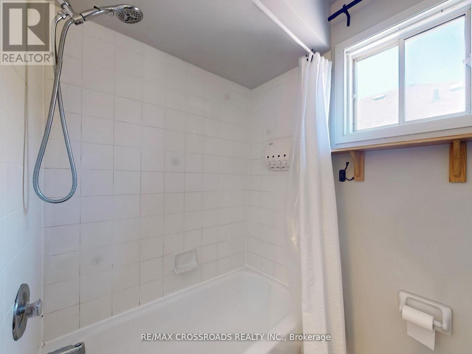35 Forest Grove Drive, Whitby, Ontario  L1R 2A6 - Photo 26 - E13166354
