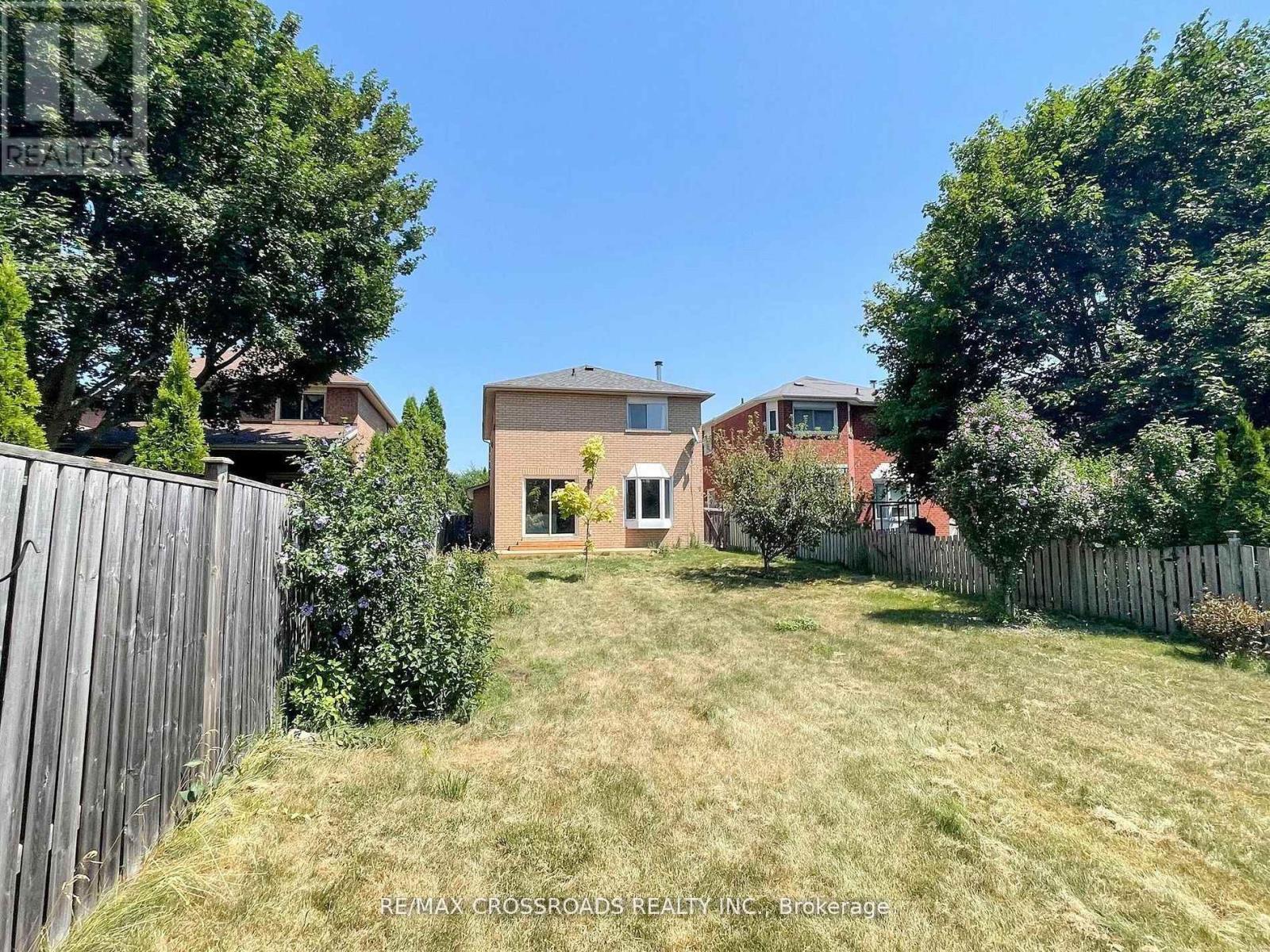 35 Forest Grove Drive, Whitby, Ontario  L1R 2A6 - Photo 46 - E13166354