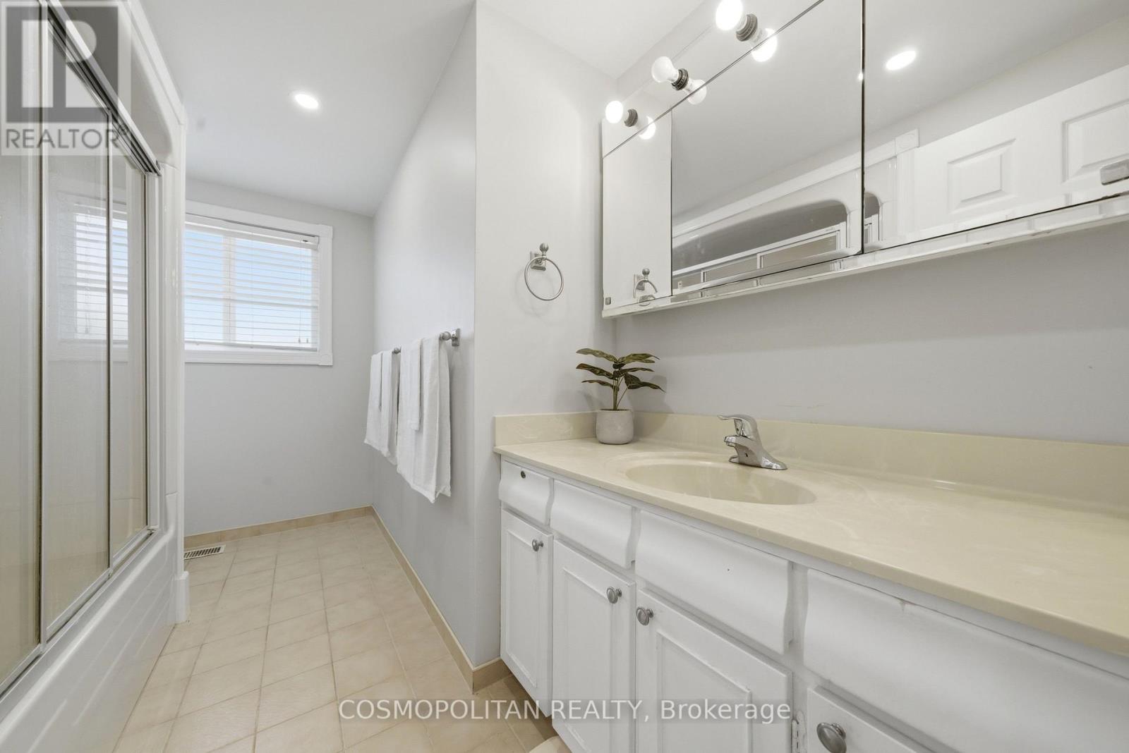 82 Stoney Brook Drive, Hamilton, Ontario  L8G 3V6 - Photo 17 - X13166344