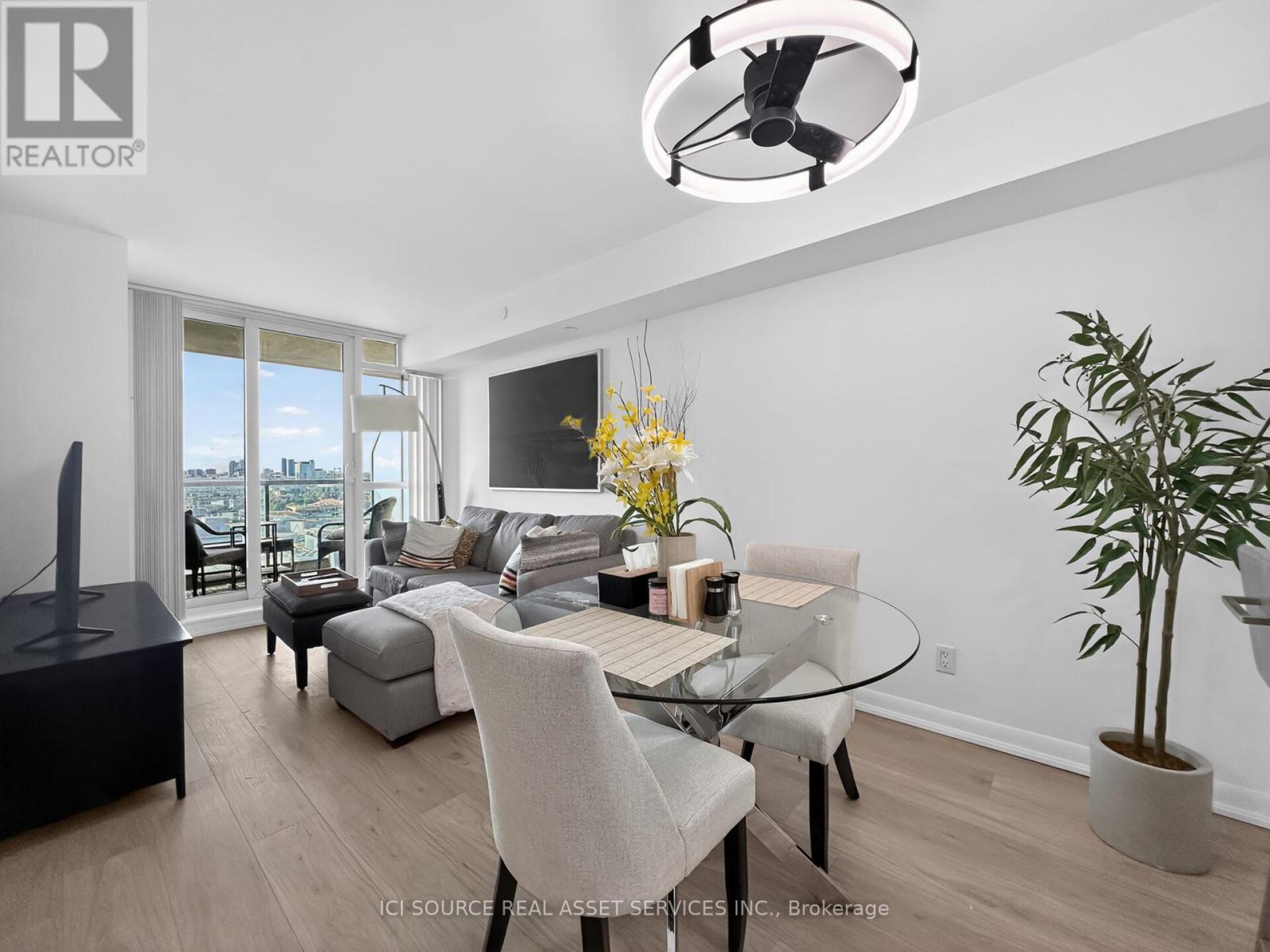1608 - 215 Sherway Gardens Road, Toronto (Islington-City Centre West), Ontario  M9C 0A4 - Photo 7 - W13126026