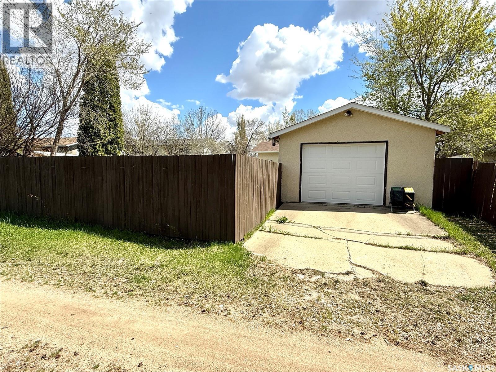 11319 Clark Drive, North Battleford, Saskatchewan  S9A 3P5 - Photo 26 - SK036929