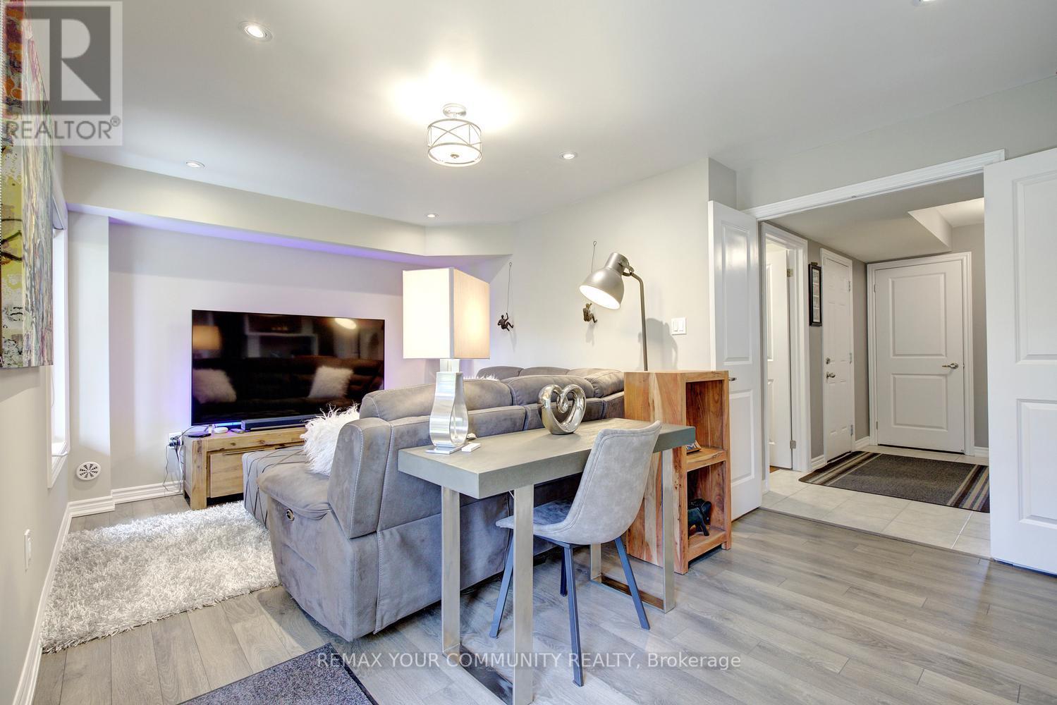 231 Appleton Court, Newmarket, Ontario  L3Y 0B8 - Photo 39 - N13166302