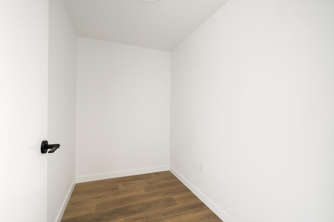 2212 13738 Central Avenue, Surrey, British Columbia  V3T 4H2 - Photo 17 - R3122035