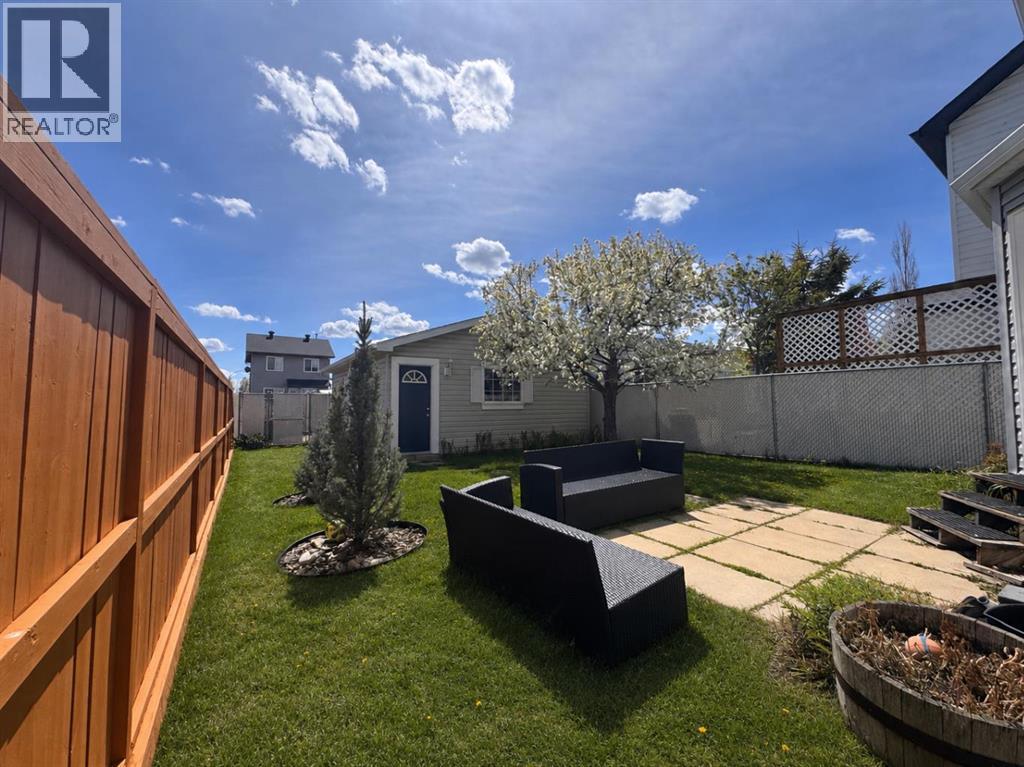 81 Bridlewood Manor Sw, Calgary, Alberta  T2Y 3T4 - Photo 29 - A2294484
