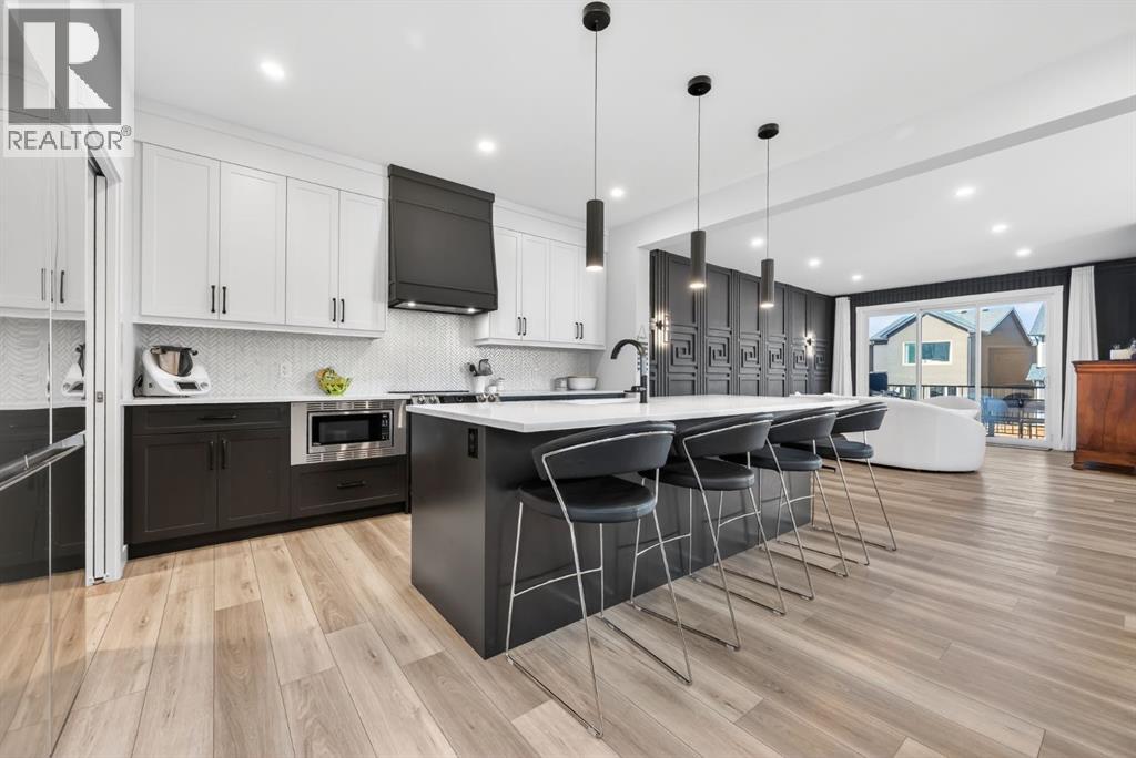 11 Cranbrook Gardens SE, Calgary, Alberta  T3M 2X5 - Photo 4 - A2307023