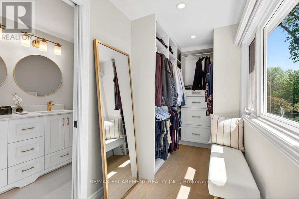 350 East Side Crescent, Burlington, Ontario  L7R 3G9 - Photo 22 - W13166330
