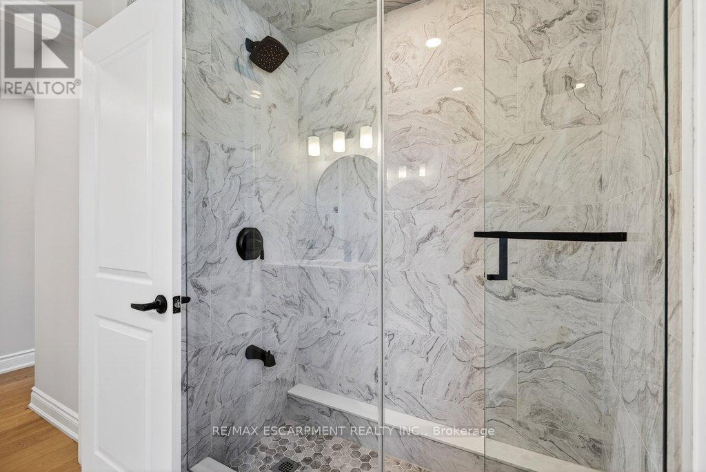 350 East Side Crescent, Burlington, Ontario  L7R 3G9 - Photo 28 - W13166330