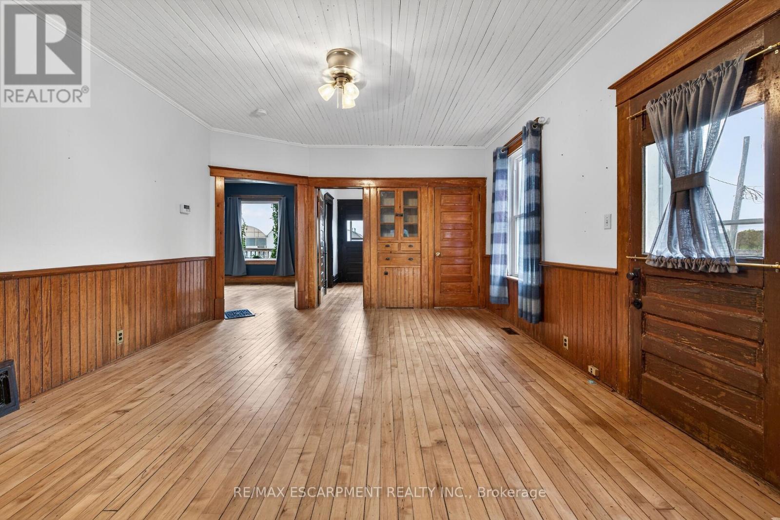 1054 Townline Road E, Haldimand, Ontario  N0A 1C0 - Photo 15 - X13166334