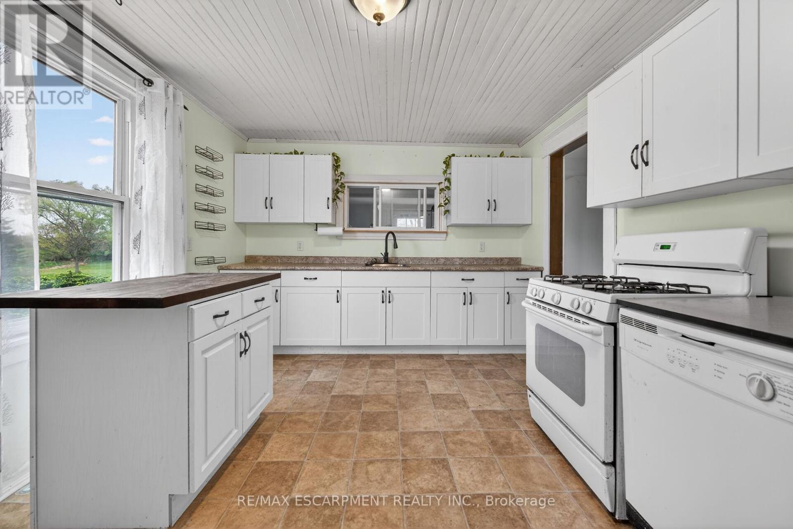 1054 Townline Road E, Haldimand, Ontario  N0A 1C0 - Photo 17 - X13166334