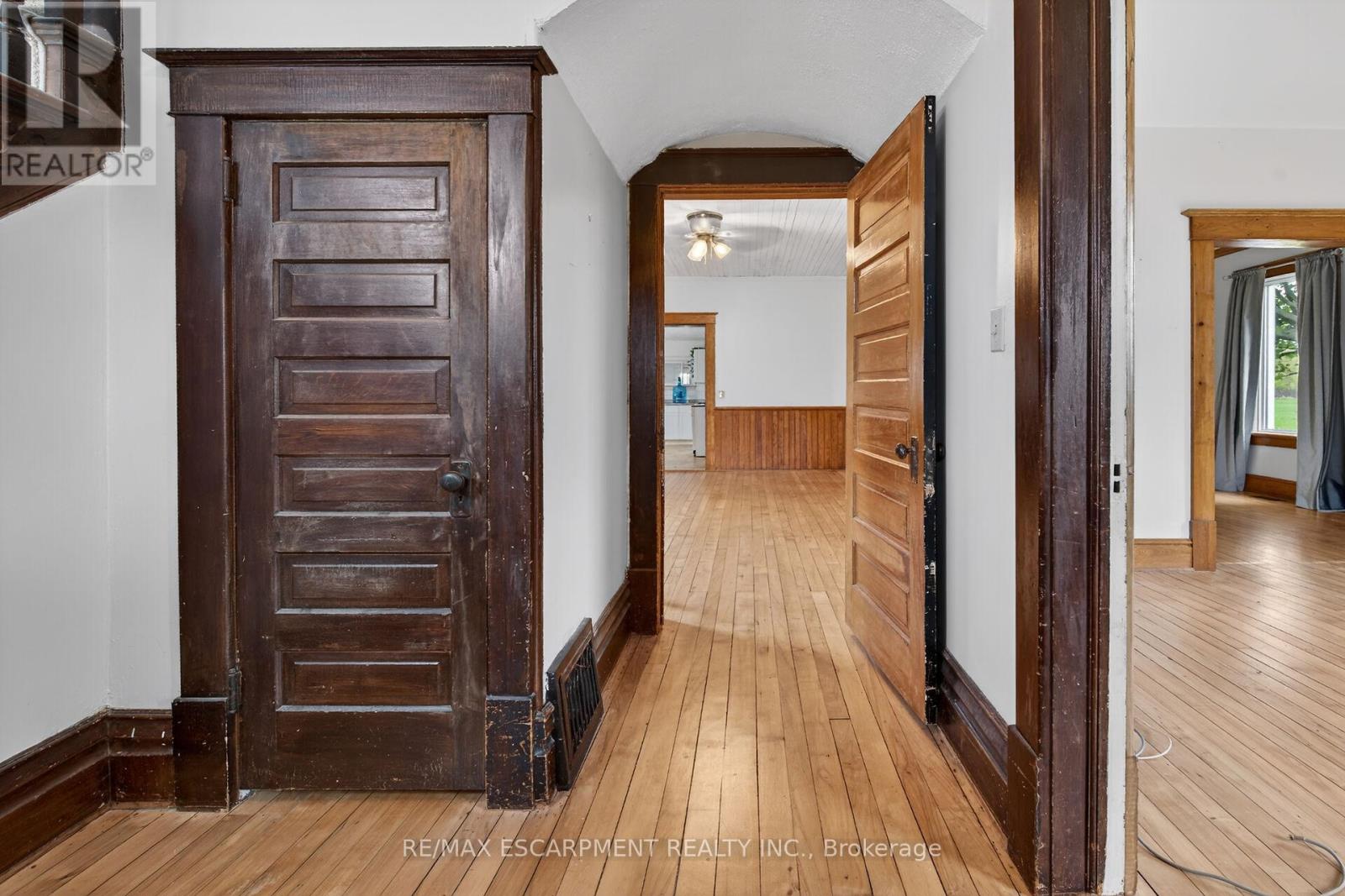 1054 Townline Road E, Haldimand, Ontario  N0A 1C0 - Photo 8 - X13166334