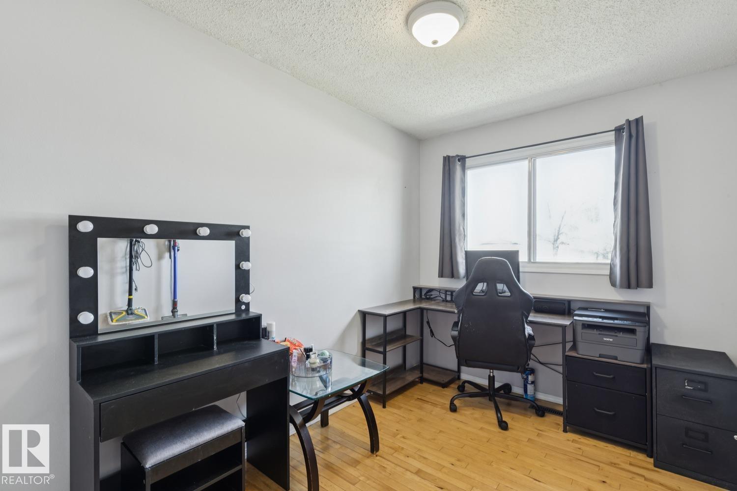 1871 45 St Nw Nw, Edmonton, Alberta  T6L 2S6 - Photo 18 - E4489639