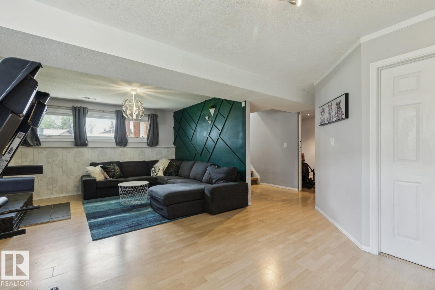 1871 45 St Nw Nw, Edmonton, Alberta  T6L 2S6 - Photo 28 - E4489639