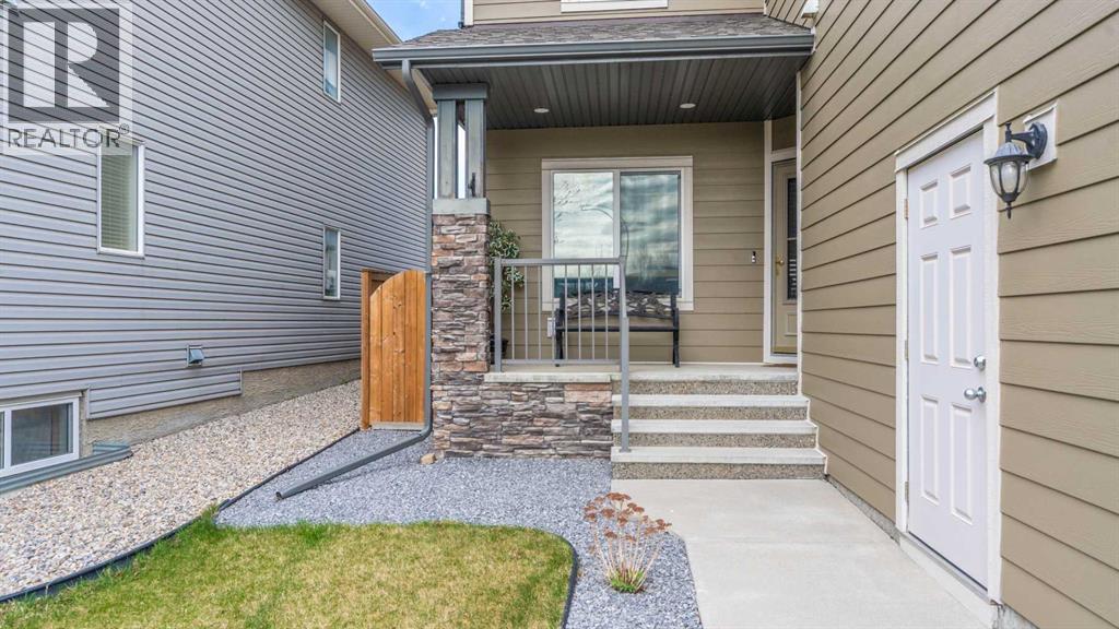 14 Silverado Ridge Link SW, Calgary, Alberta  T2X 0J8 - Photo 3 - A2308937