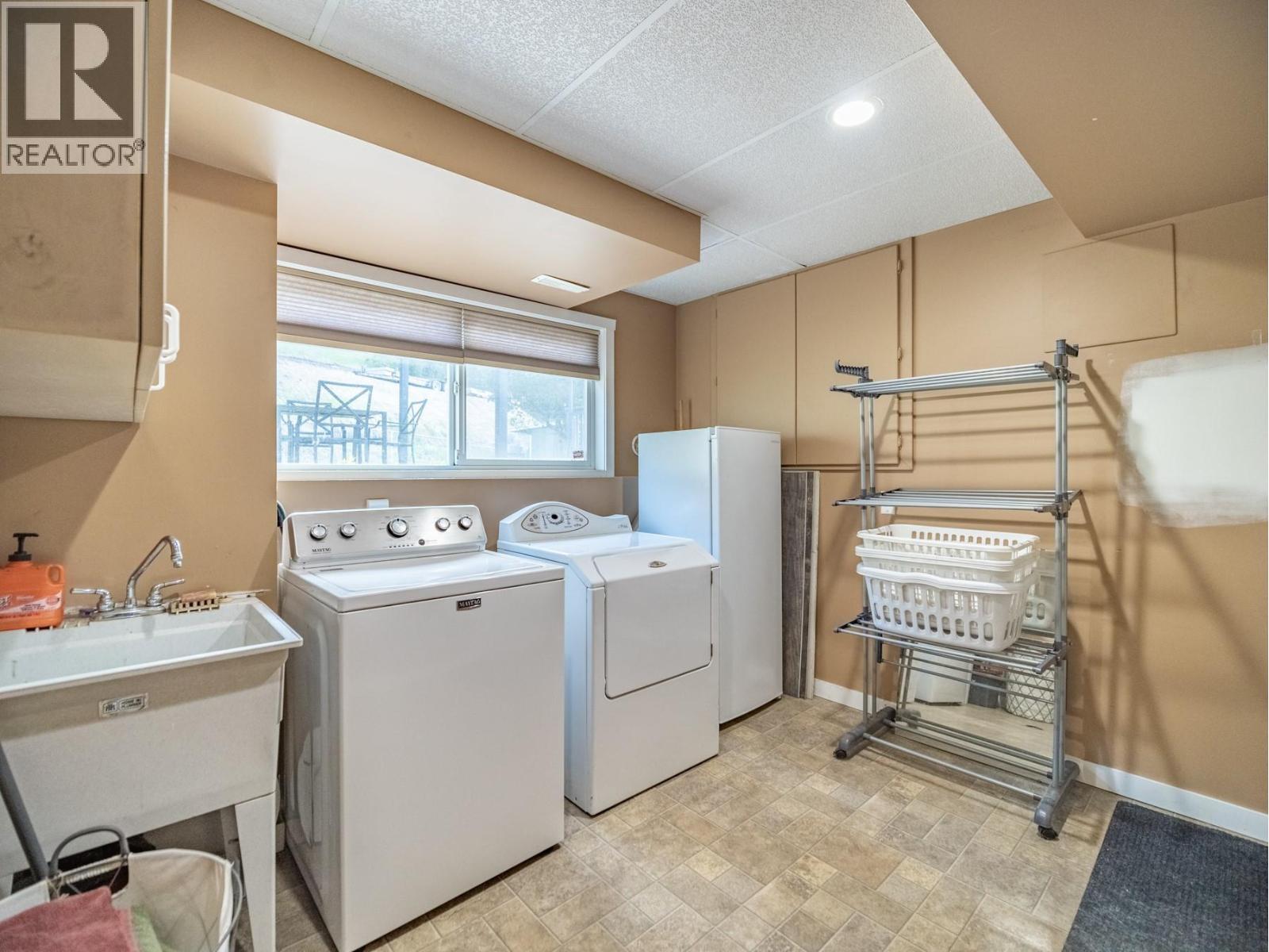 588 Durango Drive, Kamloops, British Columbia  V2C 6Y5 - Photo 30 - 10388141