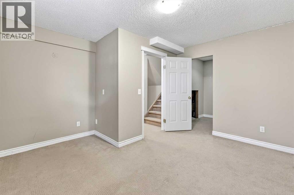 32 Millrise Crescent SW, Calgary, Alberta  T2Y 2H6 - Photo 34 - A2309420