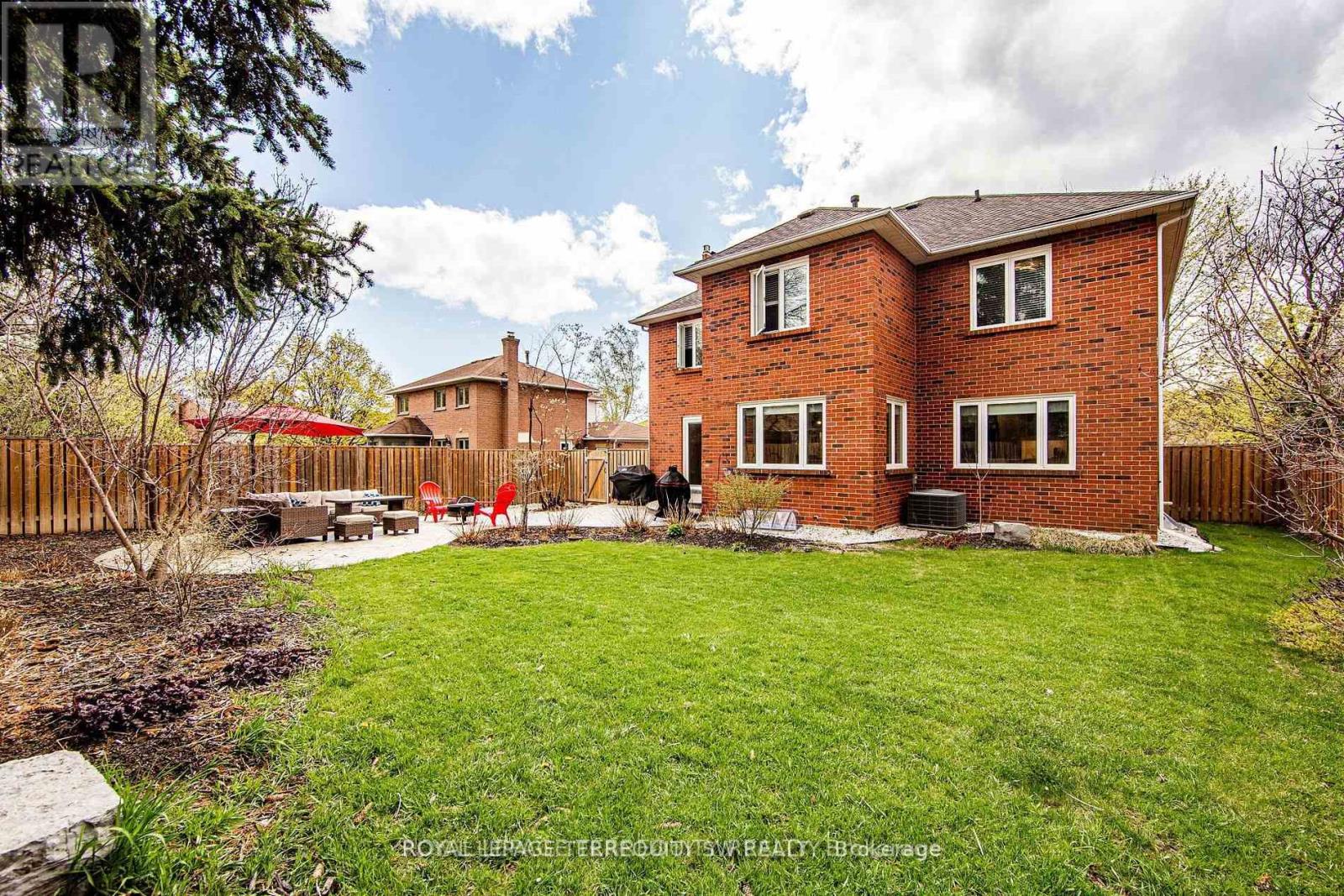 2025 Parklane Crescent, Burlington, Ontario  L7M 3V6 - Photo 45 - W13162956
