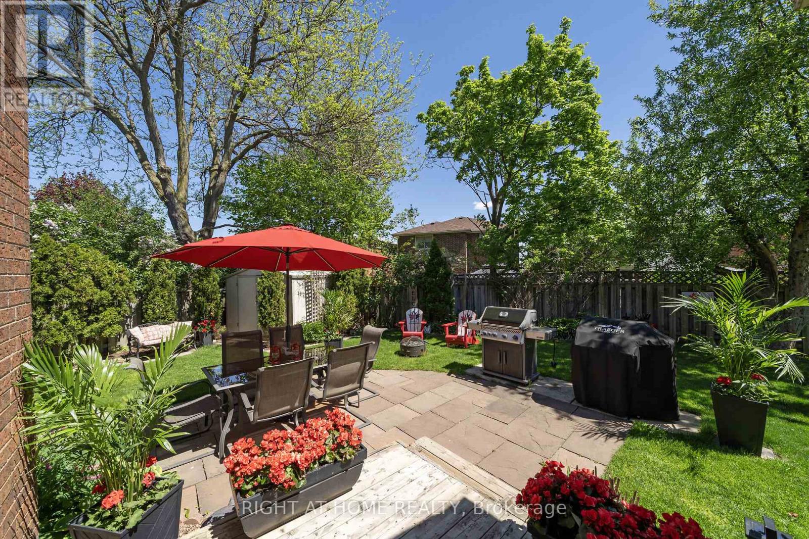 3038 Hillis Court, Mississauga, Ontario  L5N 5A4 - Photo 46 - W12994134
