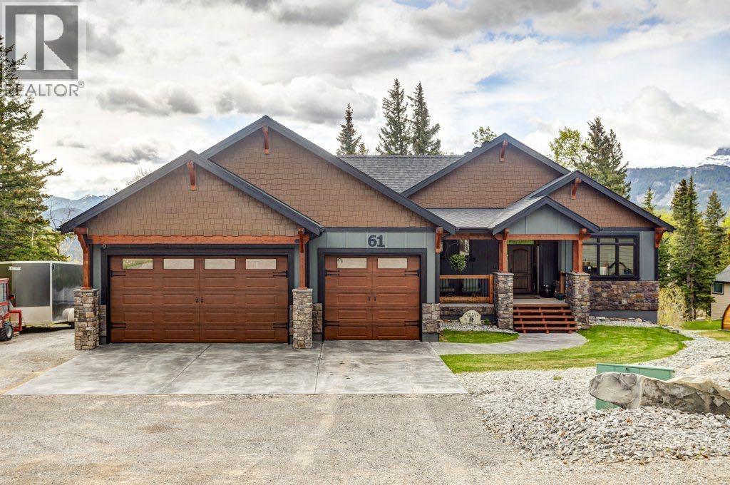 61 Kananaskis Place, Coleman, Alberta  T0K 0M0 - Photo 1 - A2313995