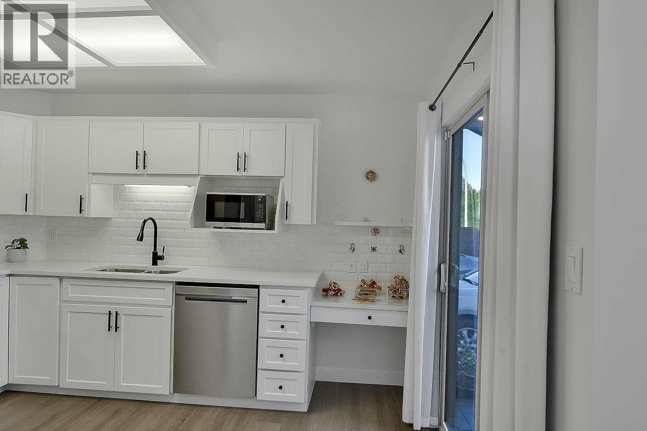 19358 Cusick Crescent, Pitt Meadows, British Columbia  V3Y 2M9 - Photo 11 - R3126927