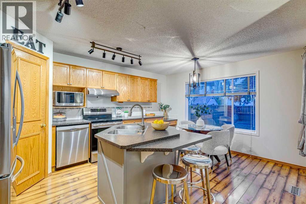 268 Mt Brewster Circle SE, Calgary, Alberta  t2z 3j2 - Photo 12 - A2312971