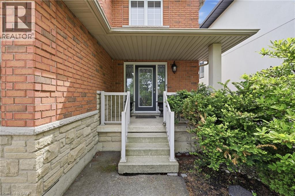 84 Duncairn Crescent, Hamilton, Ontario  L9C 6G1 - Photo 5 - 40832516