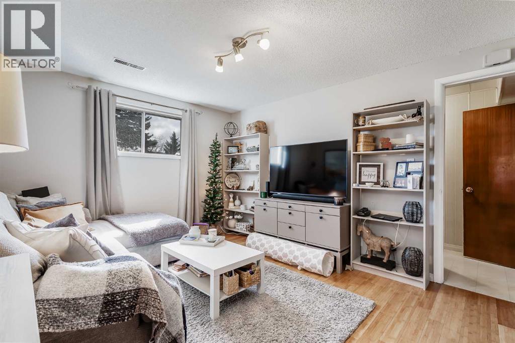 2021 38 Street SE, Calgary, Alberta  T2B 0Z5 - Photo 20 - A2304795