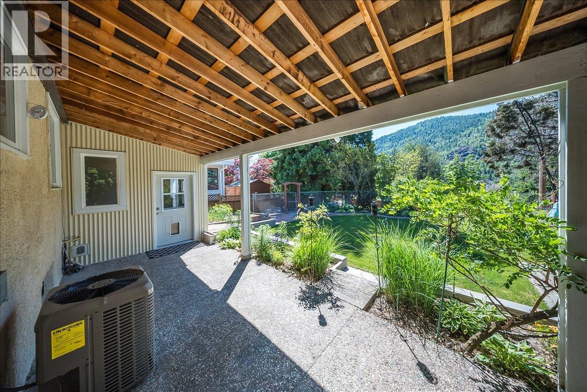3542 Marigold Drive, Trail, British Columbia V1R 2X6 - Photo 34 - 10388604