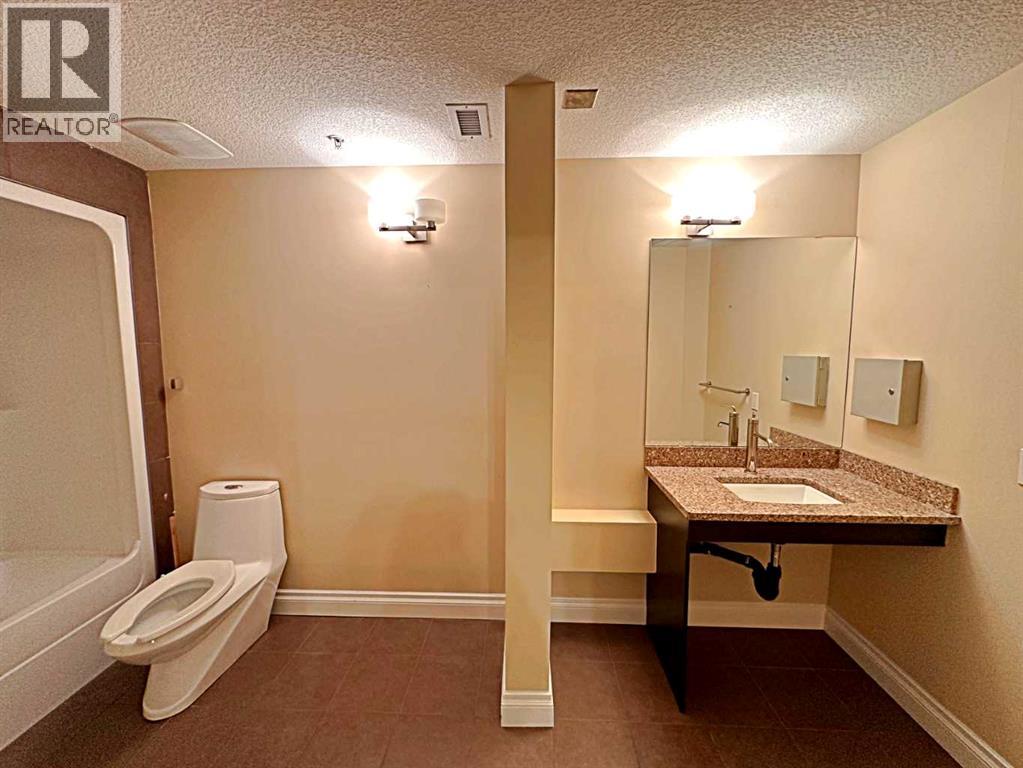 102, 10110 Fraser Avenue, Fort Mcmurray, Alberta  T9H 5C2 - Photo 30 - A2311443