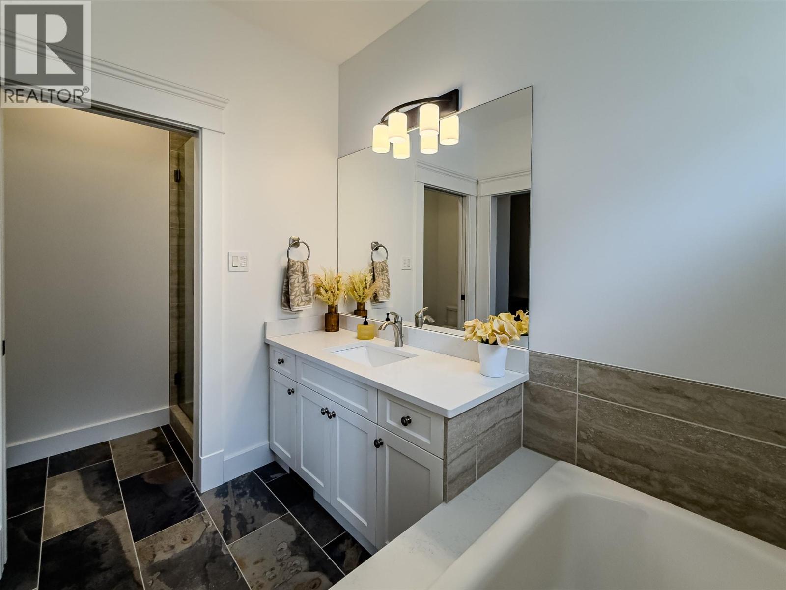 875 Sahali Terrace Unit# 3, Kamloops, British Columbia  V2C 6W9 - Photo 21 - 10388347