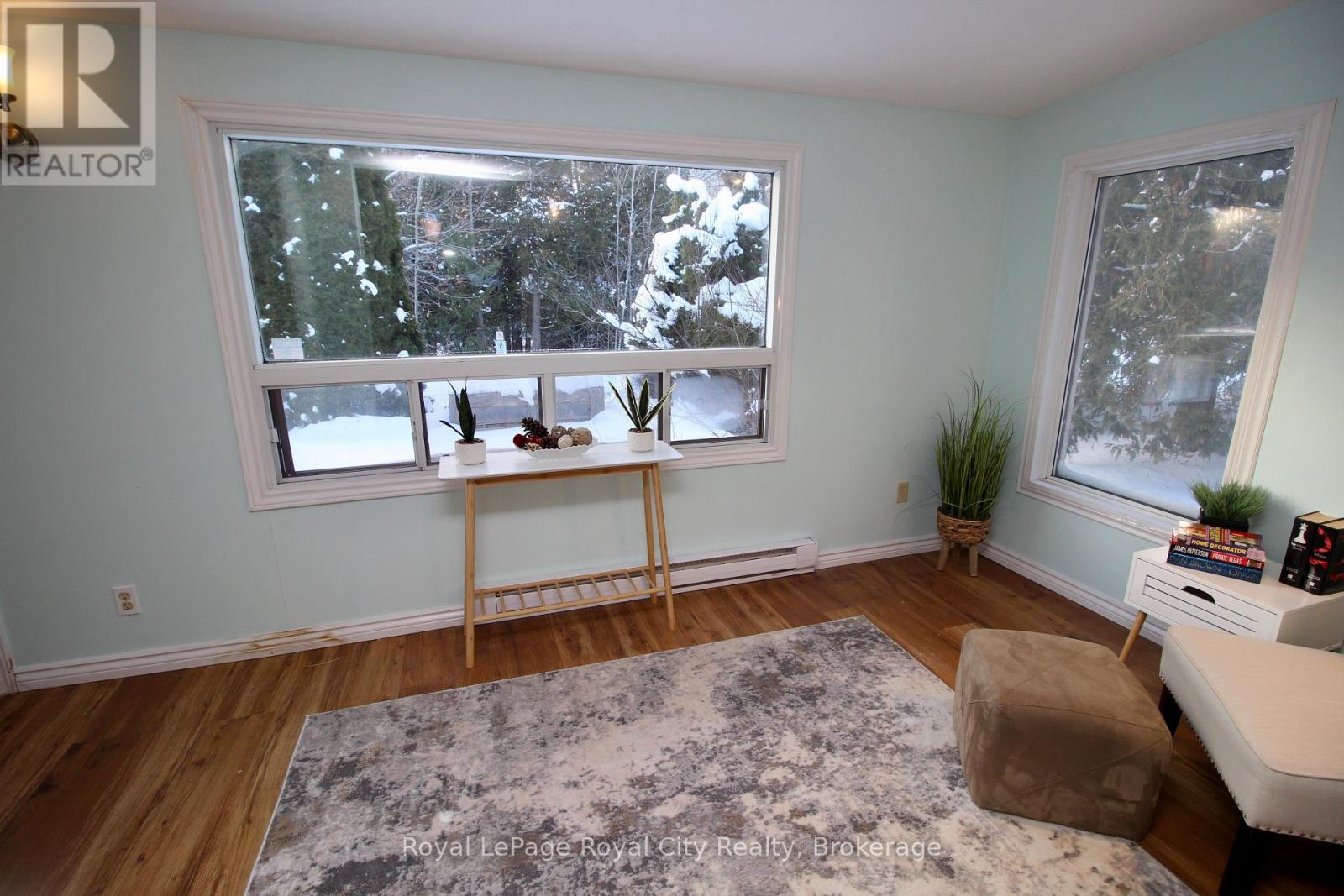 28 Harpur Drive, Northern Bruce Peninsula, Ontario  N0H 2R0 - Photo 8 - X12615240
