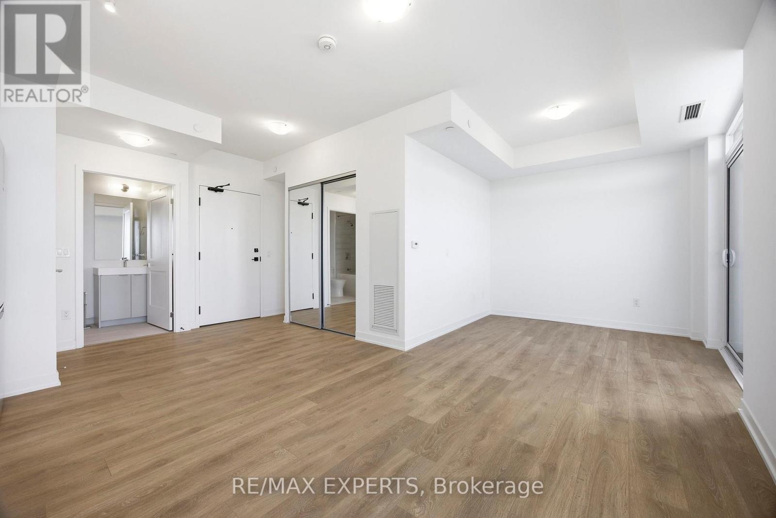 2004 - 474 Caldari Road, Vaughan, Ontario  L4K 0R5 - Photo 14 - N13154888