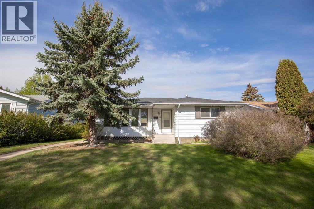 30 Odell Green, Red Deer, Alberta  T4P 1V4 - Photo 1 - A2313563